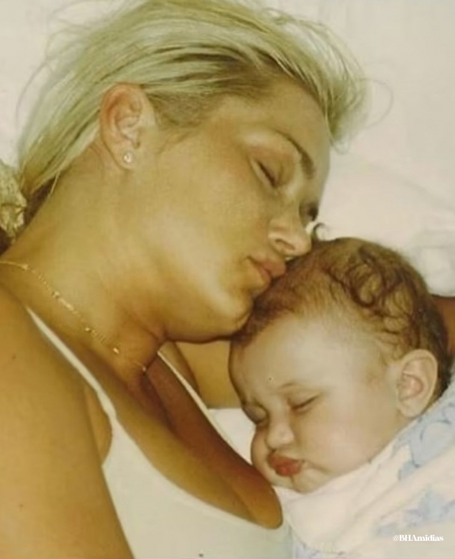 Keywords: yolanda;fetus bella